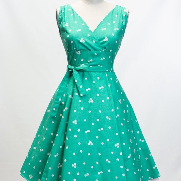 Heart of Haute Marie Dress Size 2X Green Atomic Starburst Pinup Retro MidCentury - Picture 3 of 9